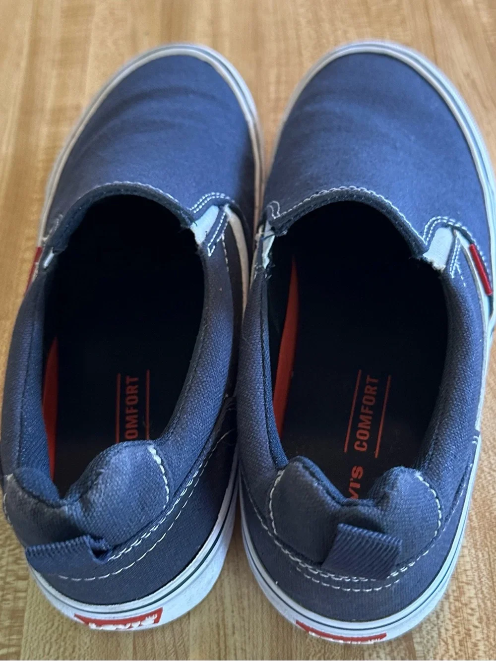 Levi’s sneakers